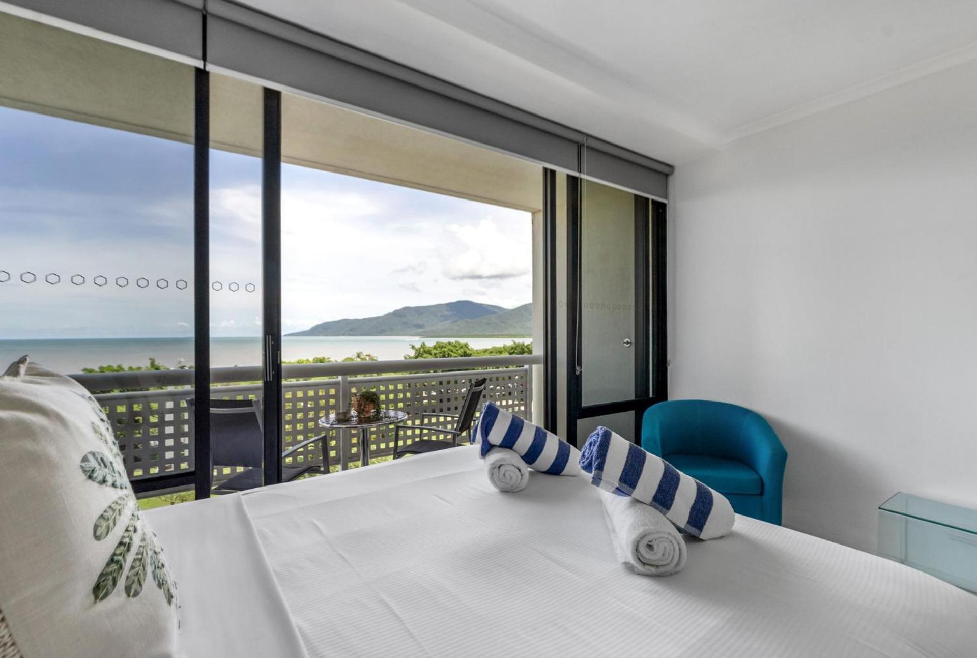 Apartment Belle Escapes 73 Rydges Plaza Esplanade With Ocean & Views *