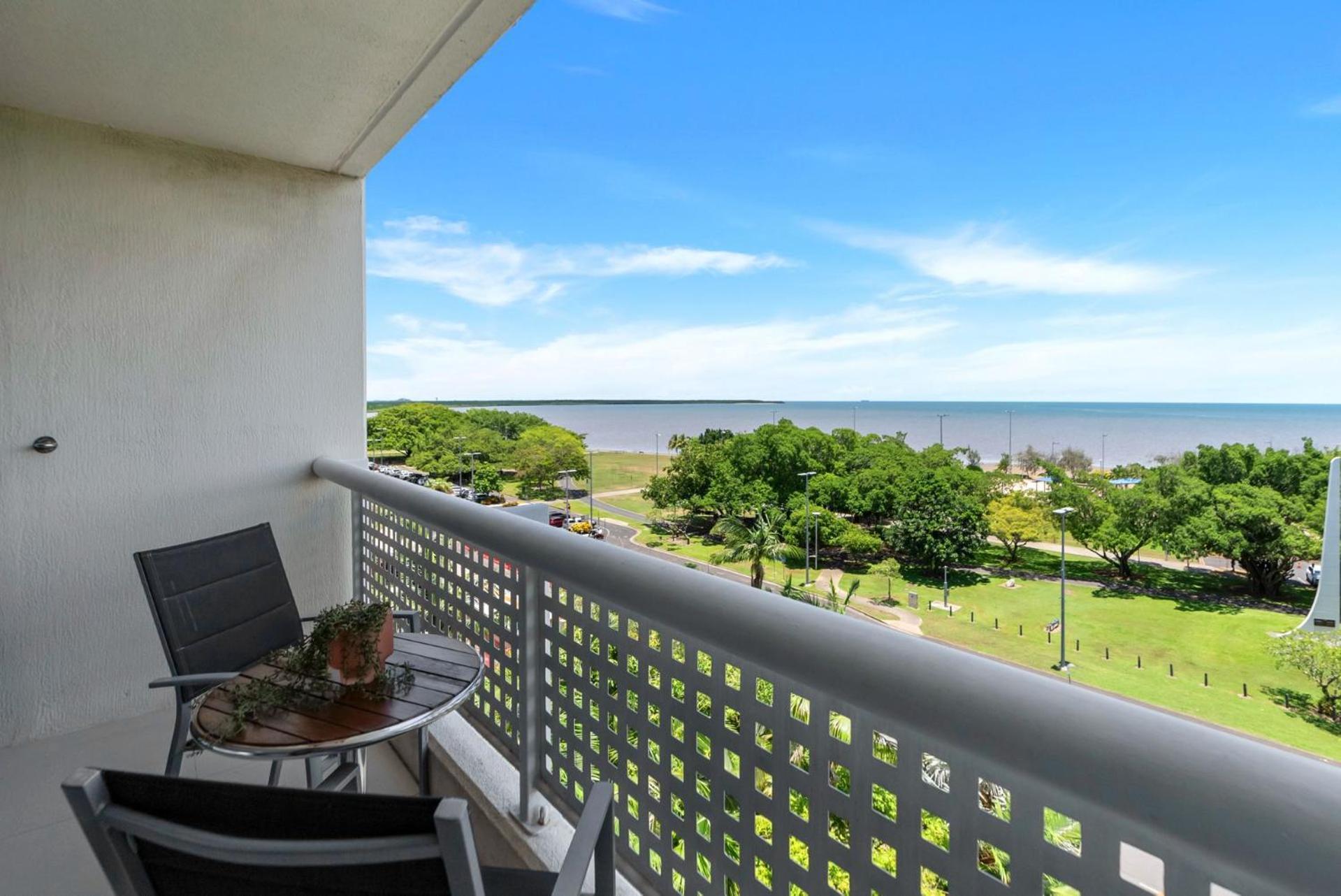 Belle Escapes 73 Rydges Plaza Esplanade With Ocean & Views *