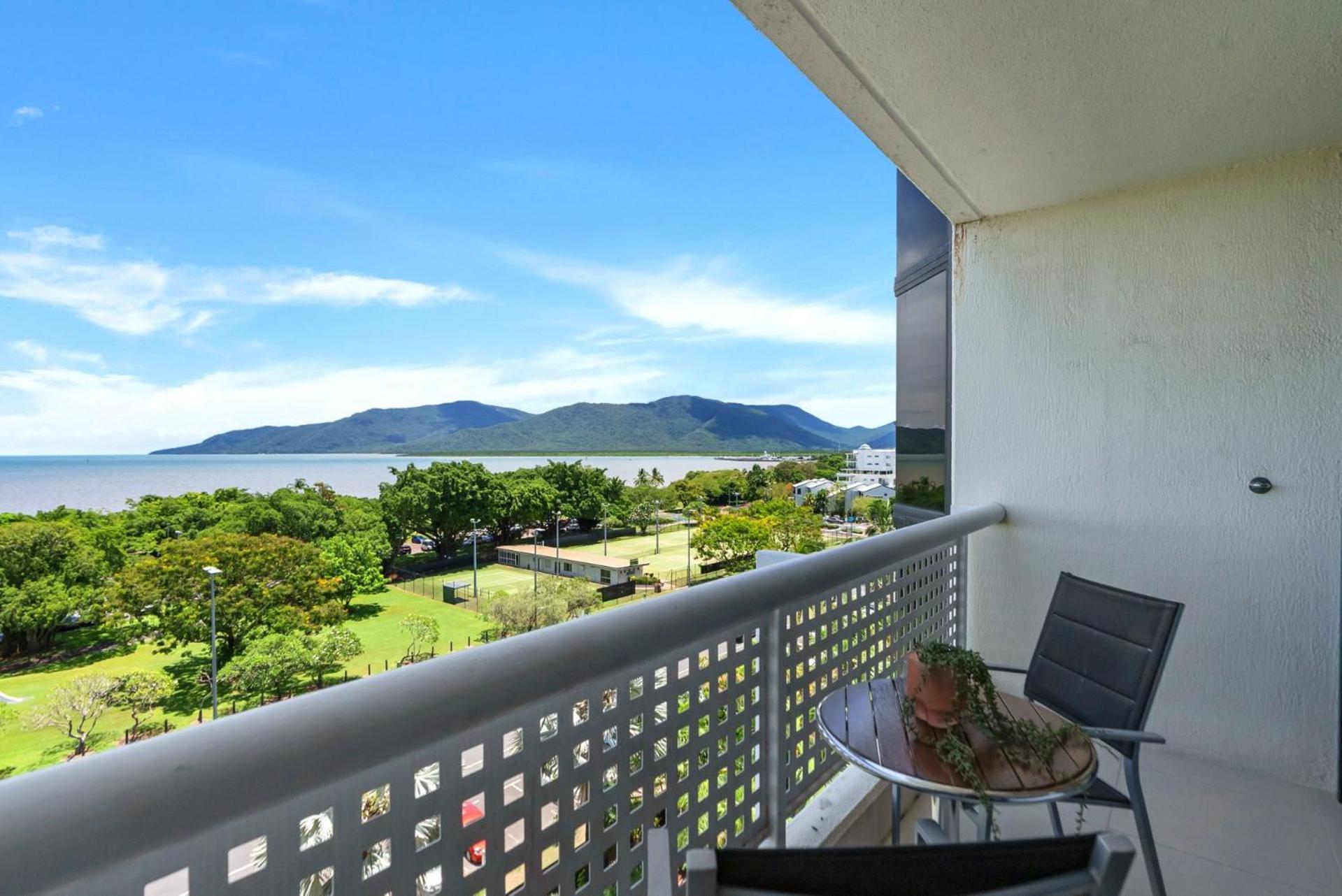 Belle Escapes 73 Rydges Plaza Esplanade With Ocean & Views Cairns