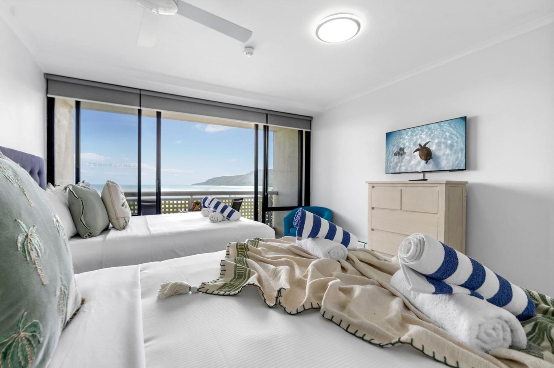 Apartment Belle Escapes 73 Rydges Plaza Esplanade With Ocean & Views