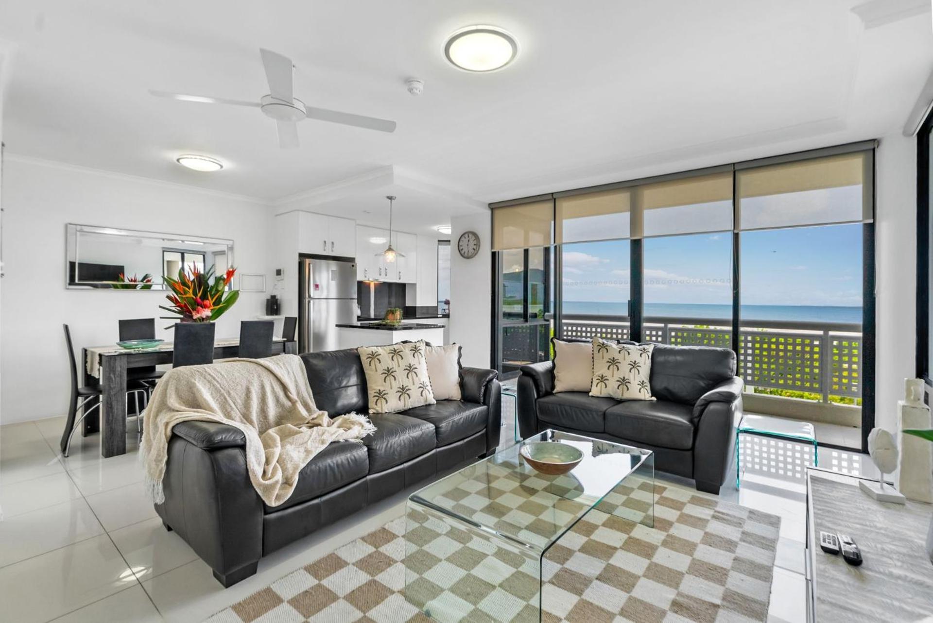 Belle Escapes 73 Rydges Plaza Esplanade With Ocean & Views Apartment Cairns