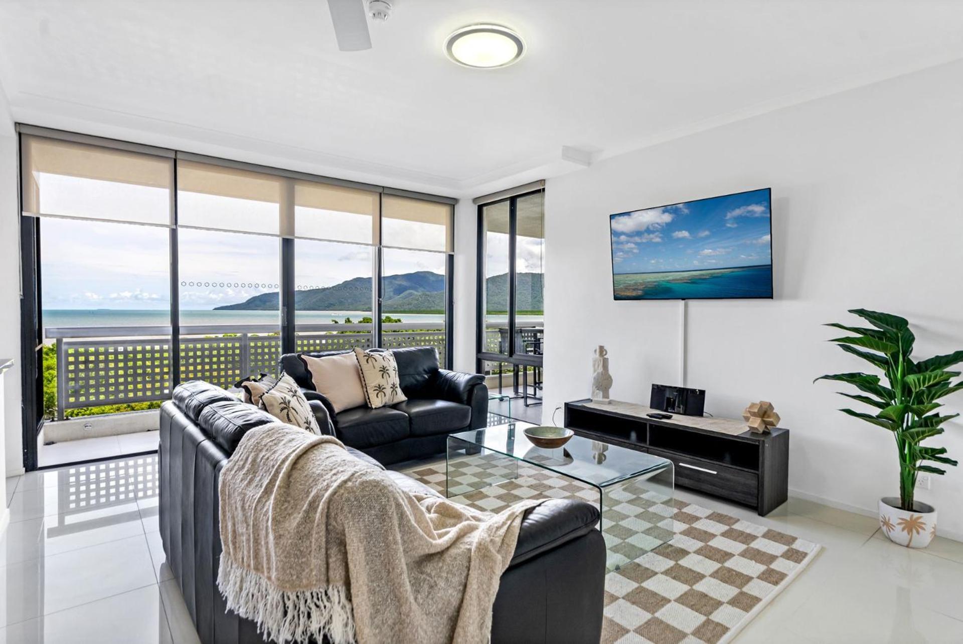 Apartment Belle Escapes 73 Rydges Plaza Esplanade With Ocean & Views