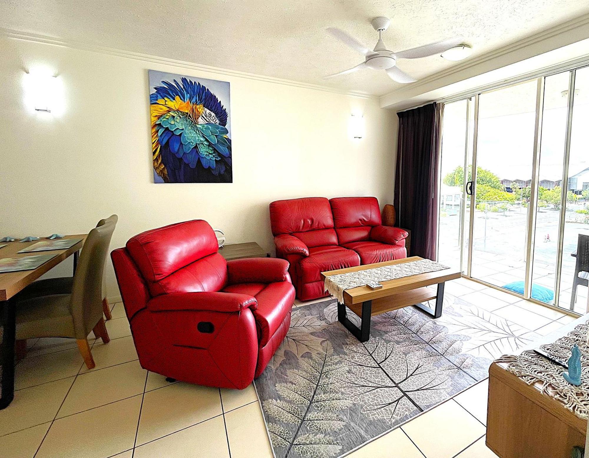 Quays 2 Apartment *
