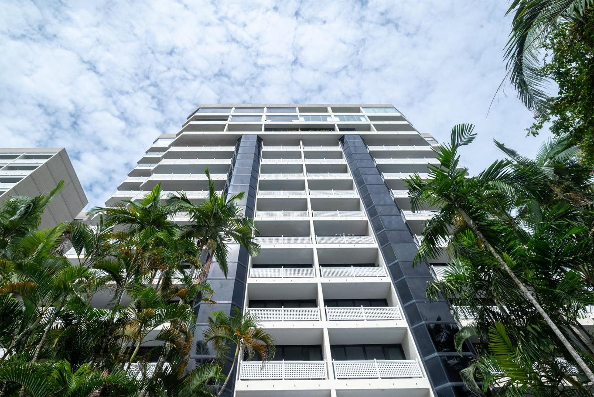 Belle Escapes 73 Rydges Plaza Esplanade With Ocean & Views Apartment *