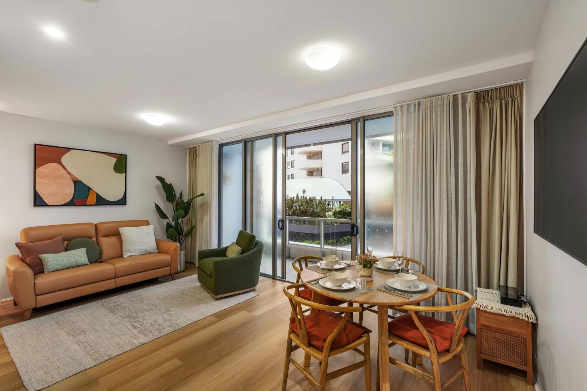 Apartment Absolute Waterfront - Enjoy Exceptional Lifestyle