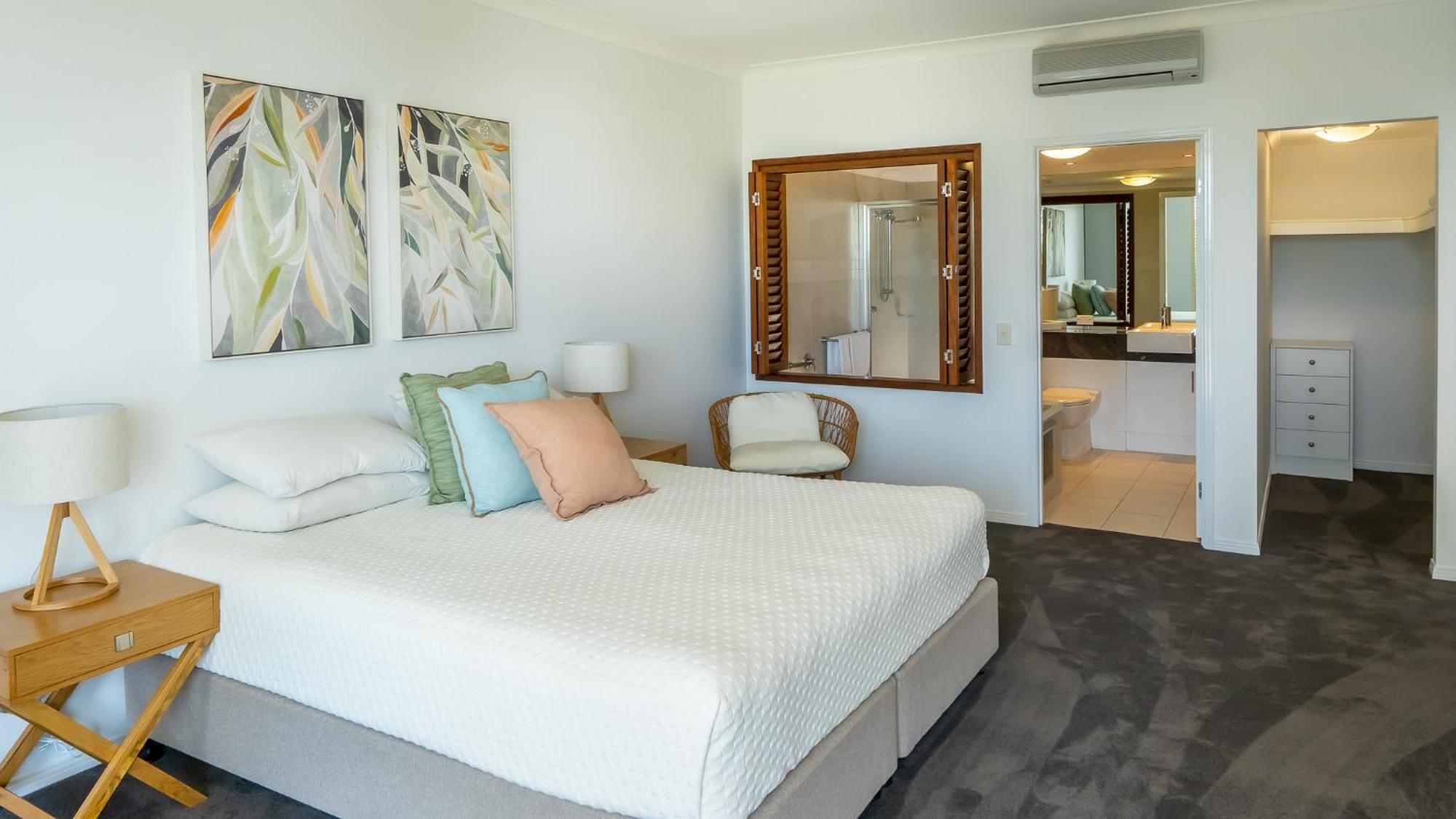 Waters Edge Cairns
