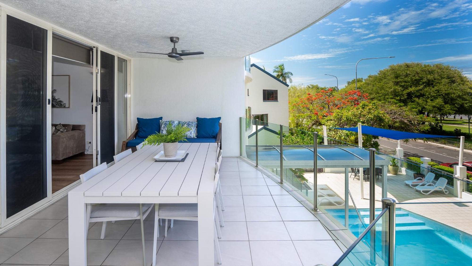 Waters Edge 5*
