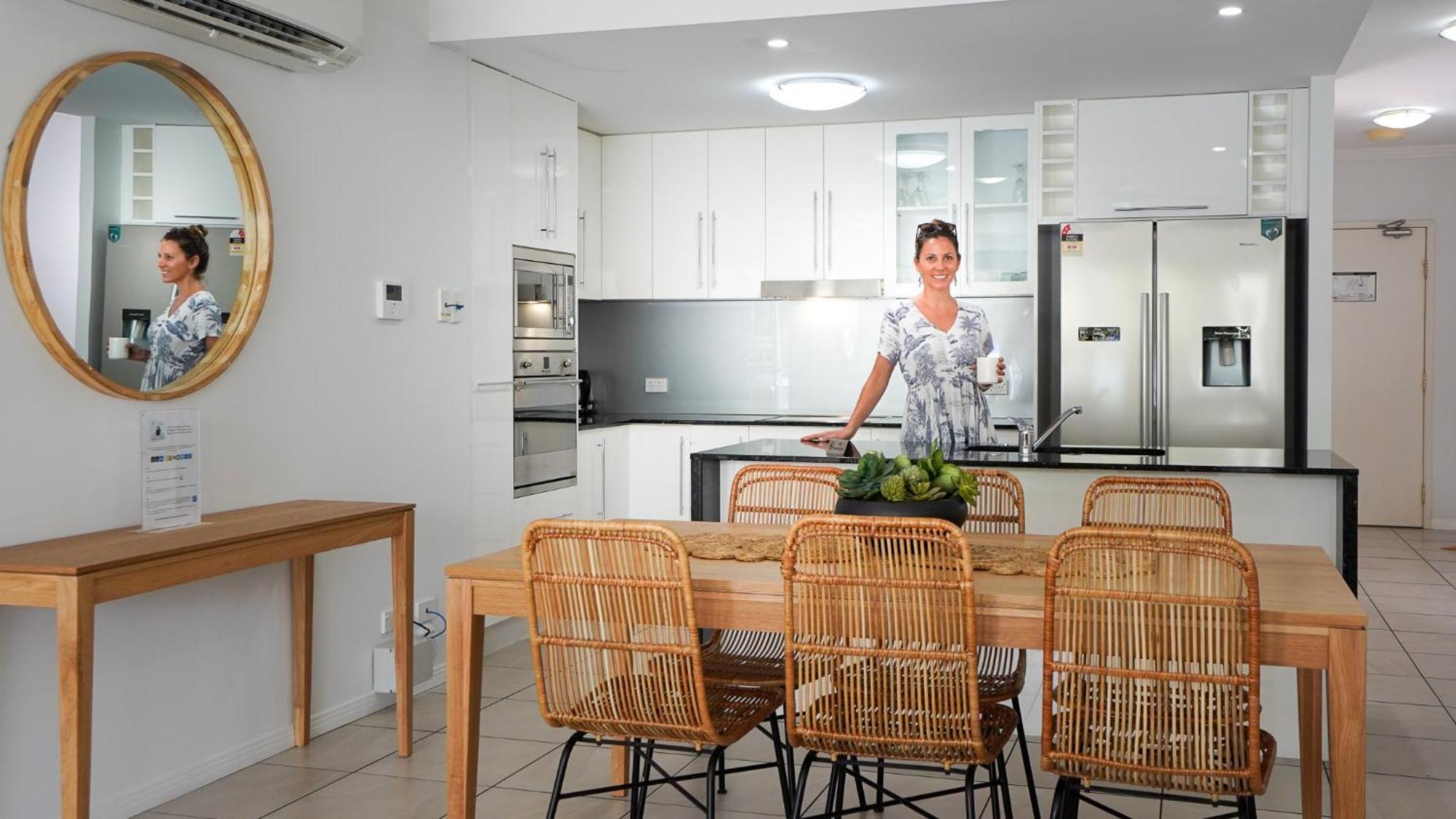 Waters Edge Aparthotel 5*