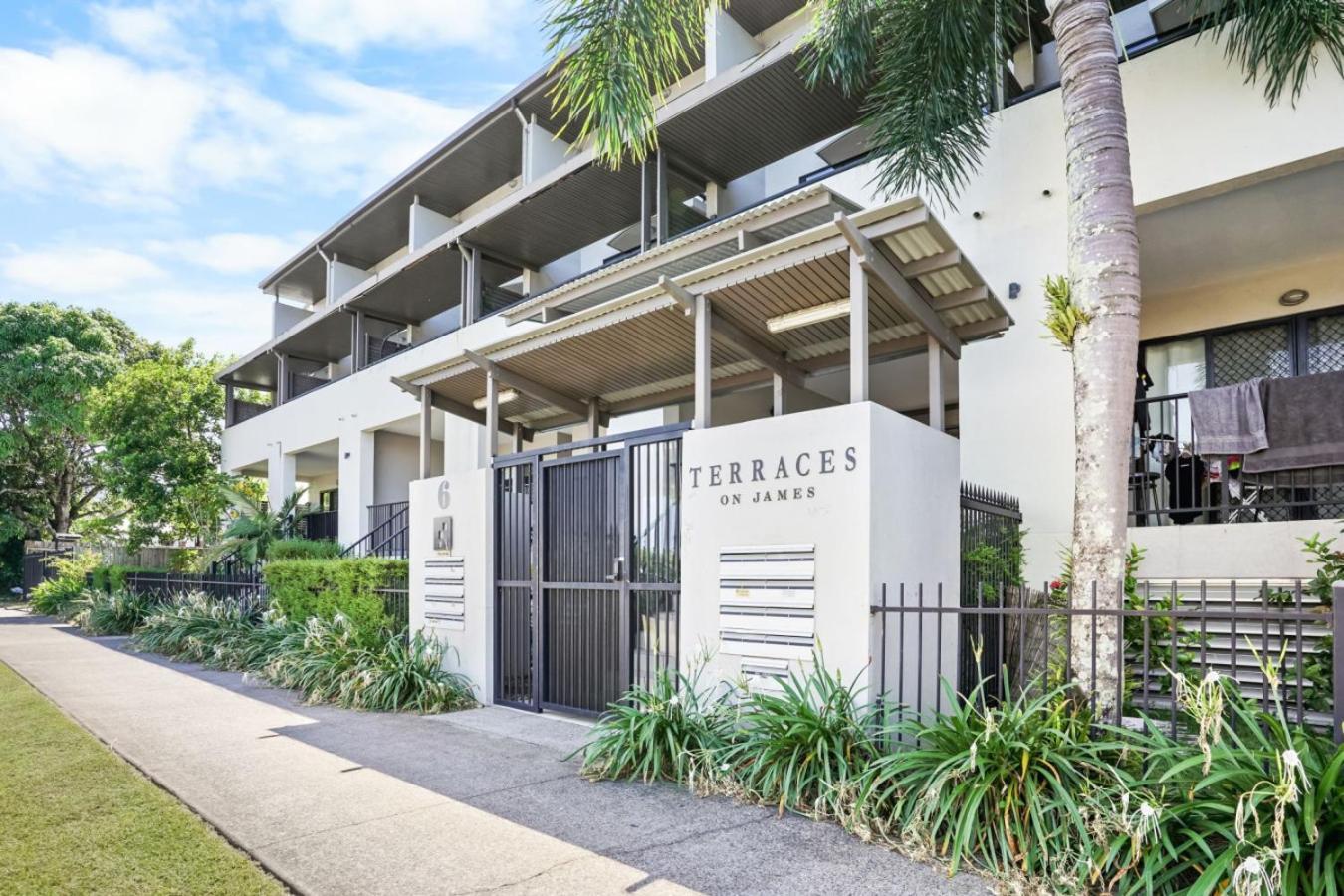 Seabreeze Loft- 2km To Centre. 4km To Airport