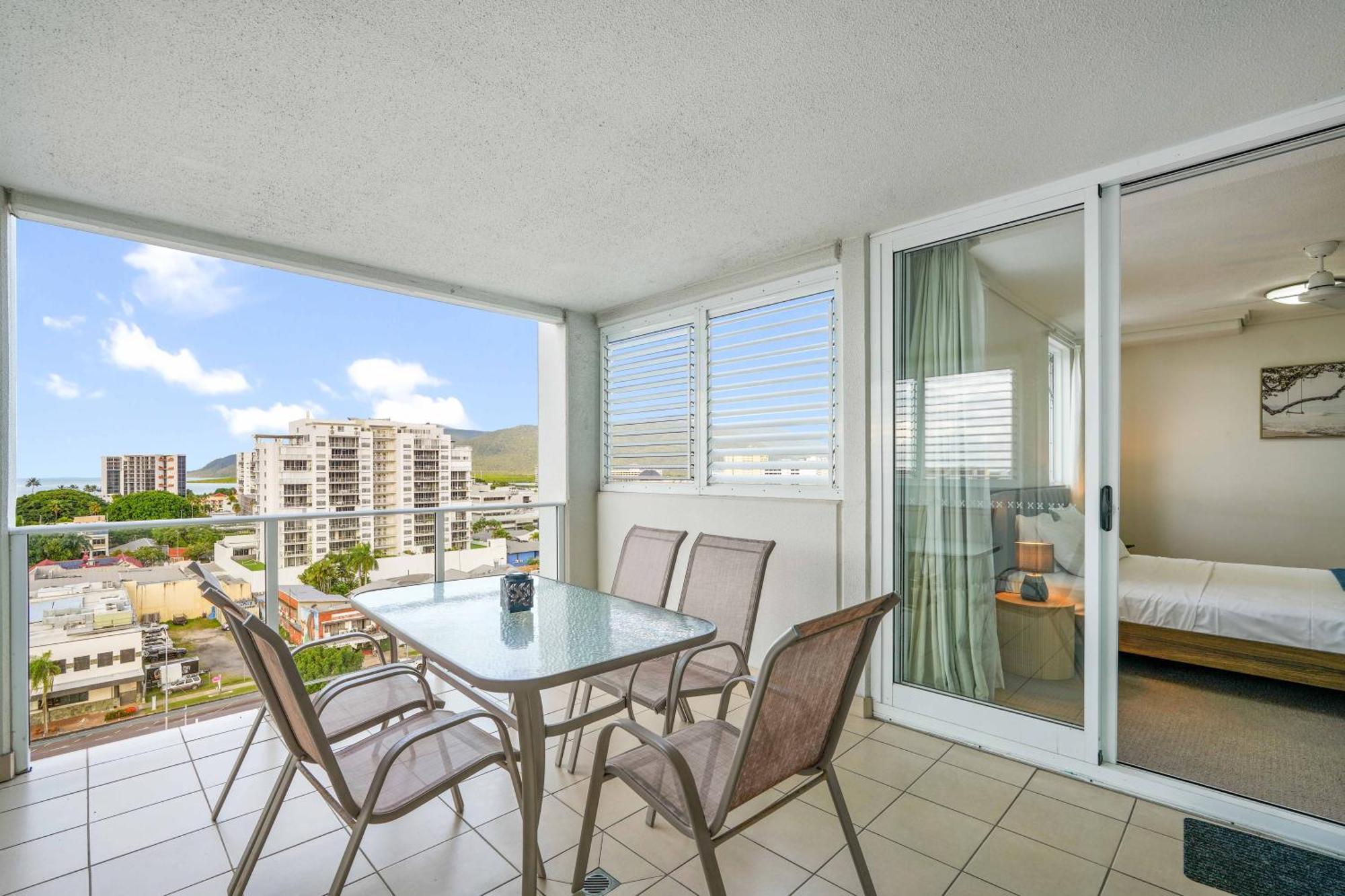Apartment Inner Gem - Stunning Views *