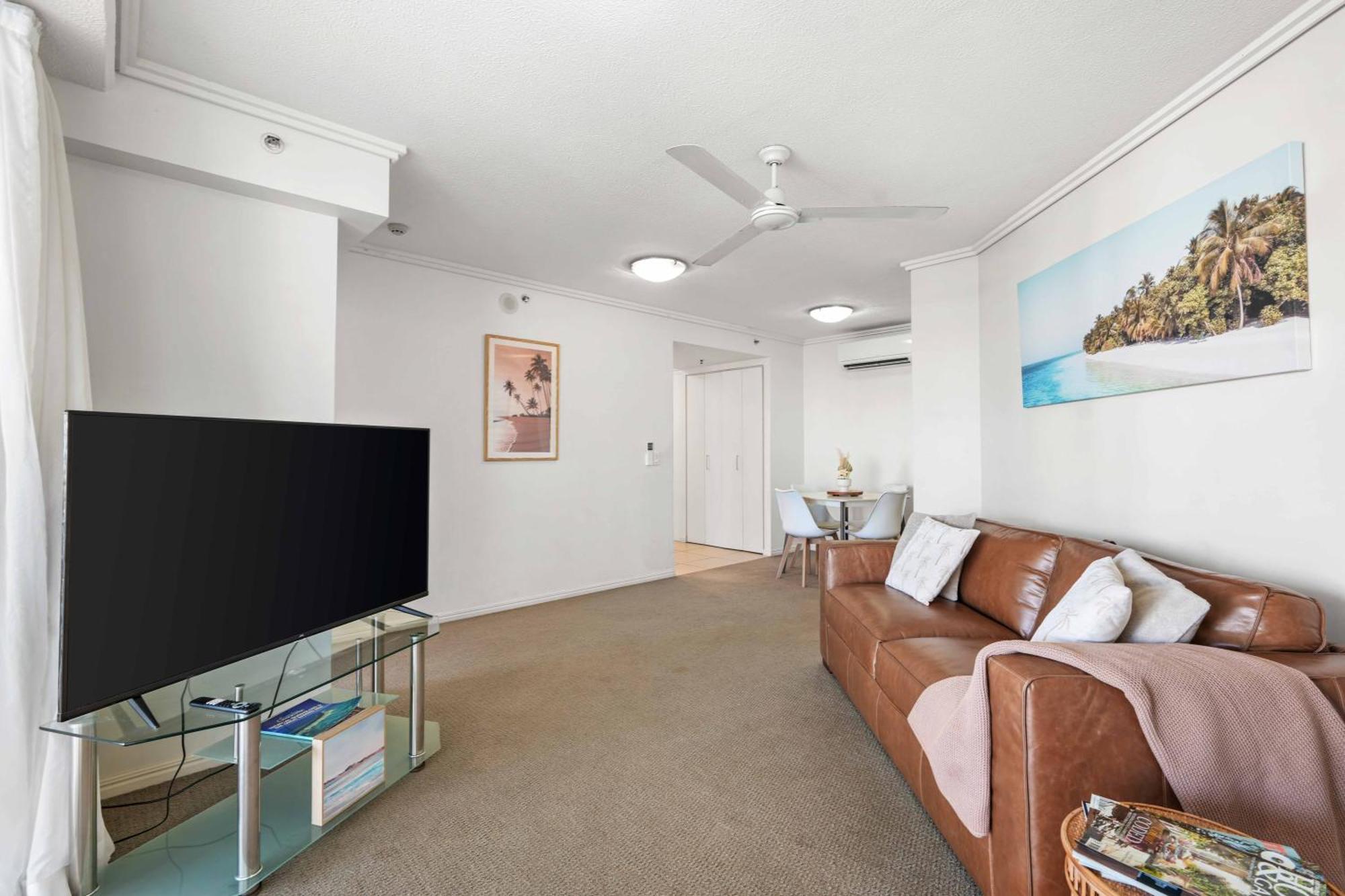 Inner Gem - Stunning Views Apartment
