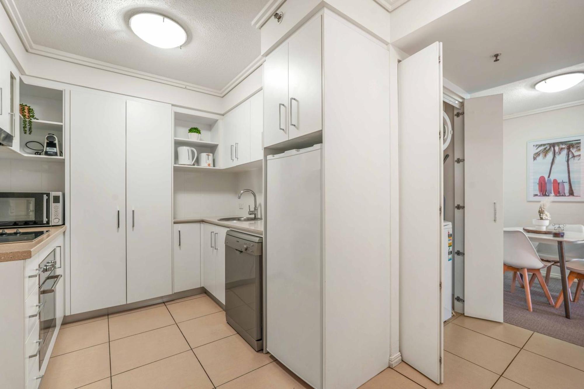 Inner Gem - Stunning Views Apartment *