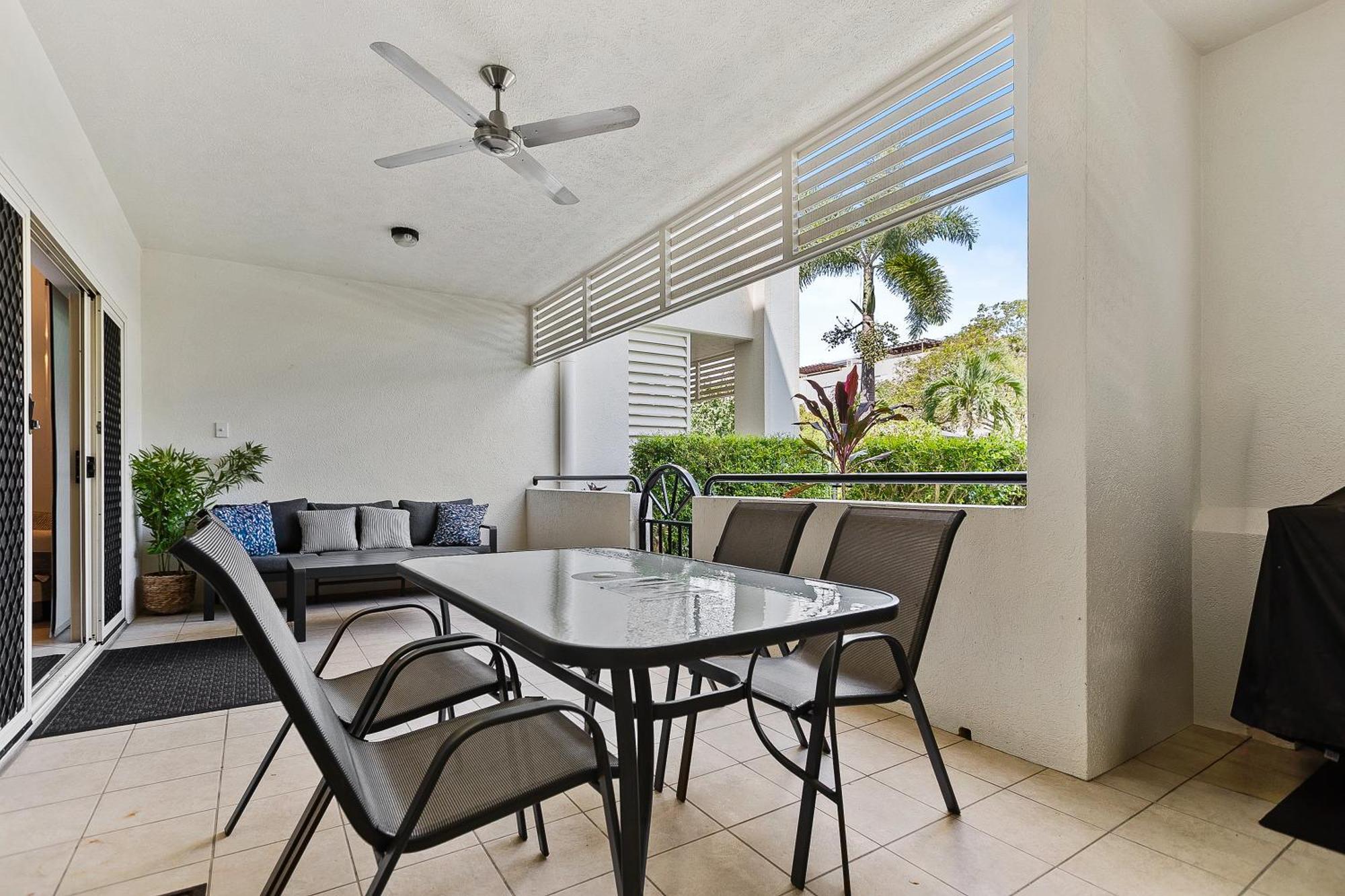Cozy 3-bedroom Oasis With Pool Access In