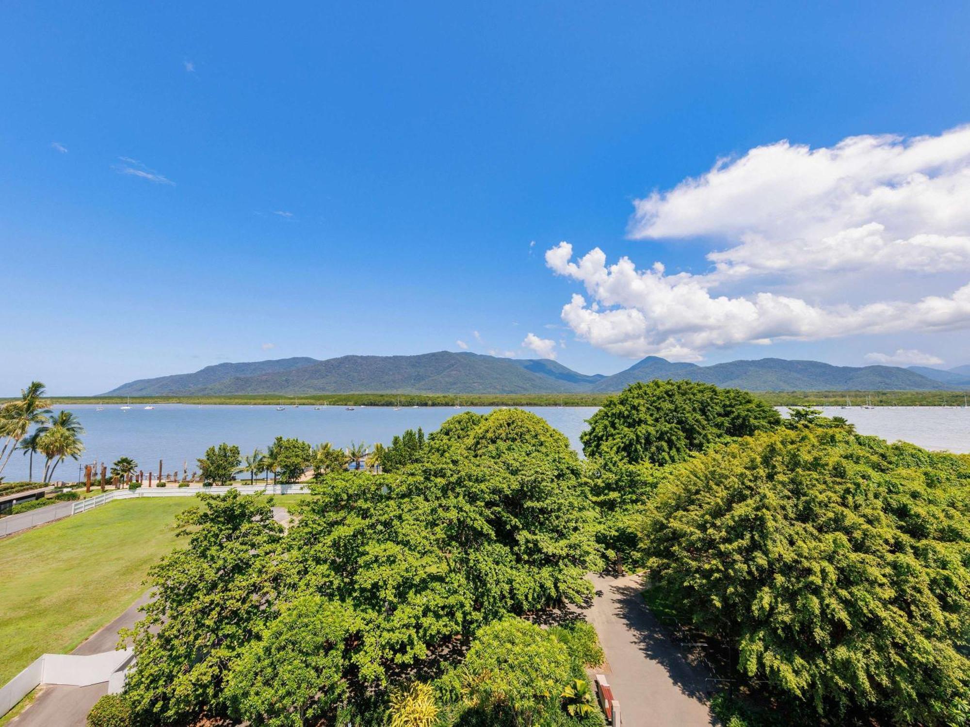 Pullman Reef Casino Hotel Cairns