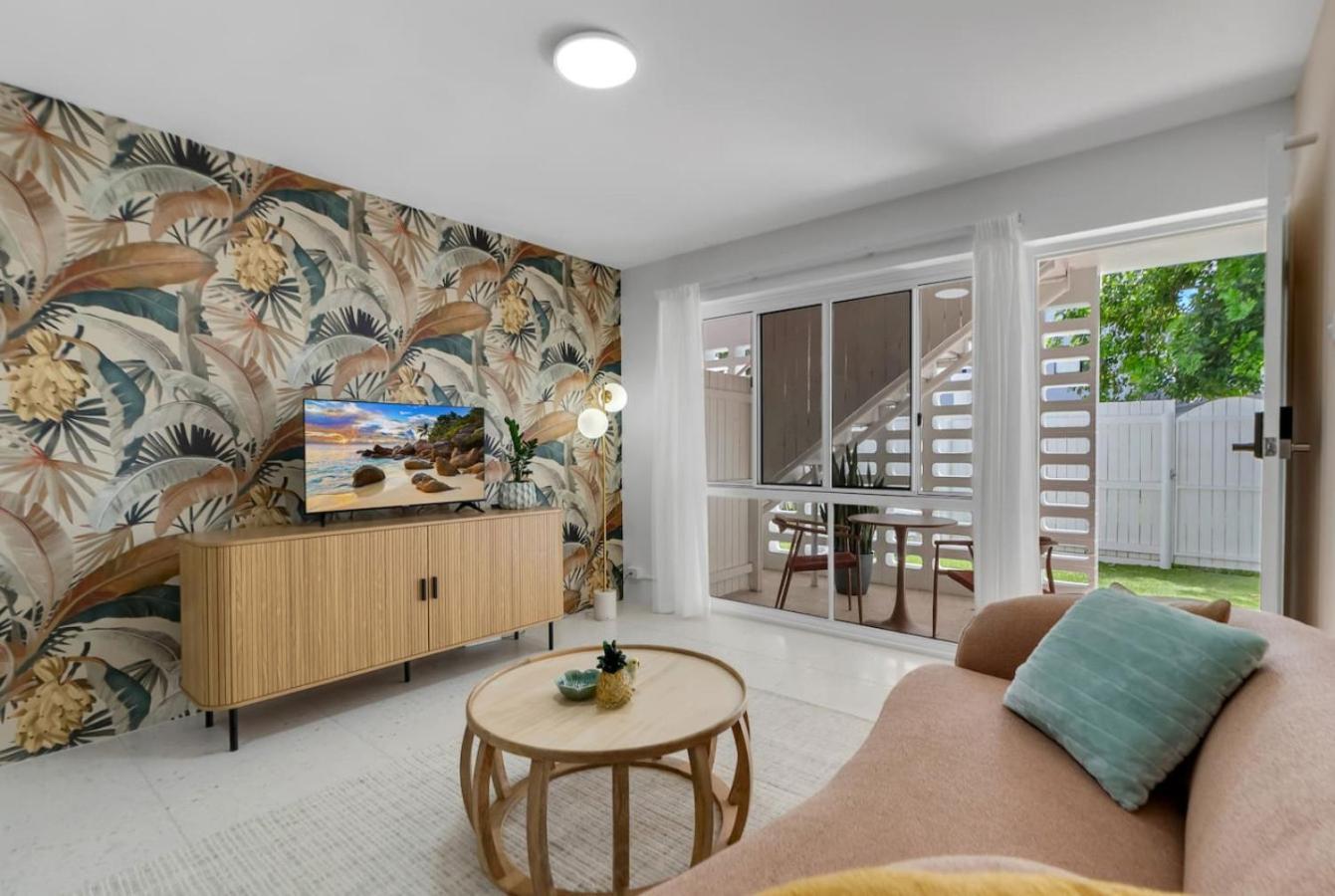 Tropicana Boutique - 2 *