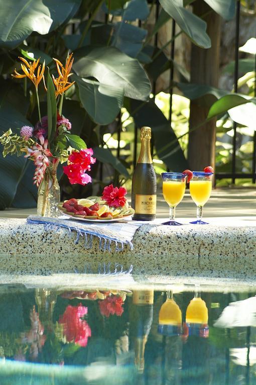 Clifton Beach Retreat Bed & Breakfast Cairns