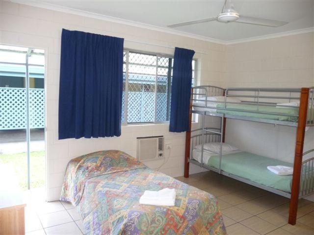 Tropicana 3* Cairns