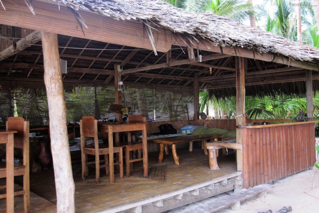 Jjs Backpackers