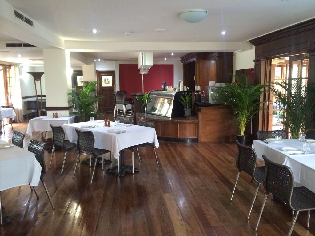 Aparthotel The Lakes Cairns