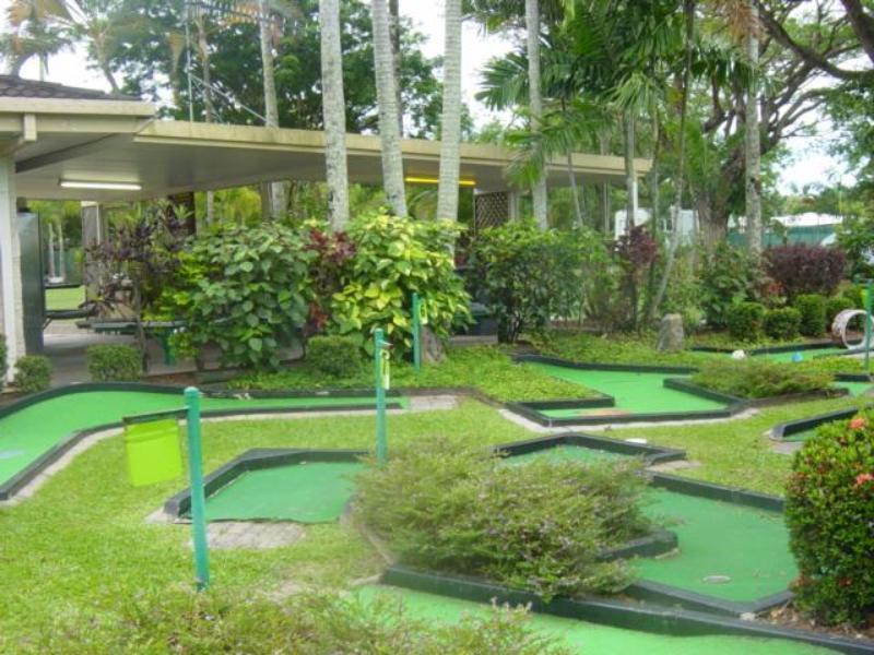 First Caravilla 3* Cairns
