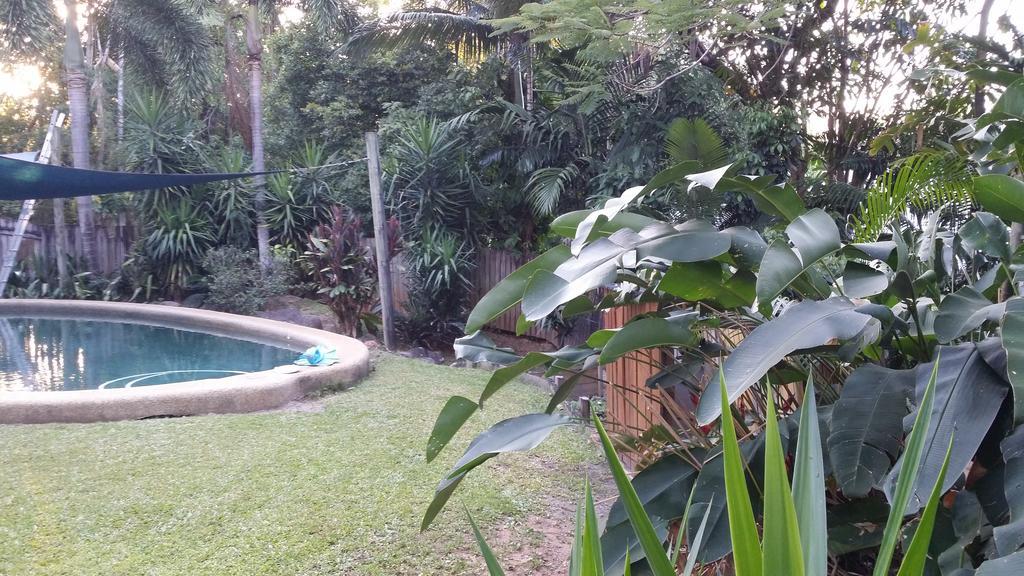 Stratford Tropical *