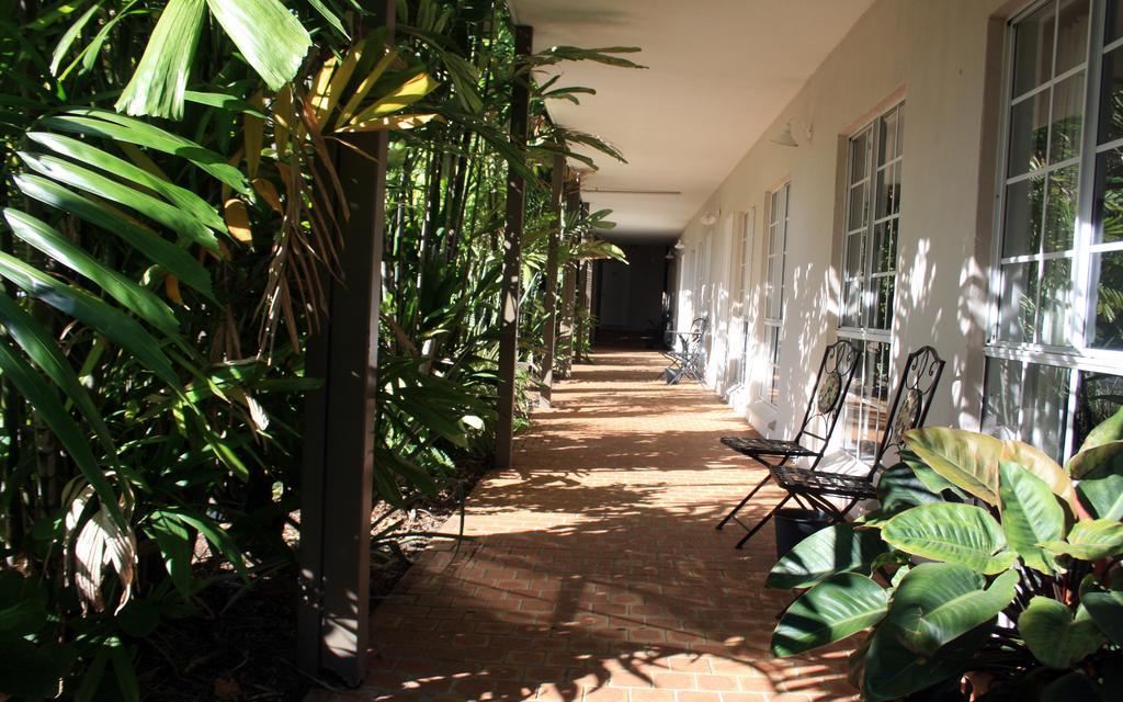 Tropical Gardens Motel