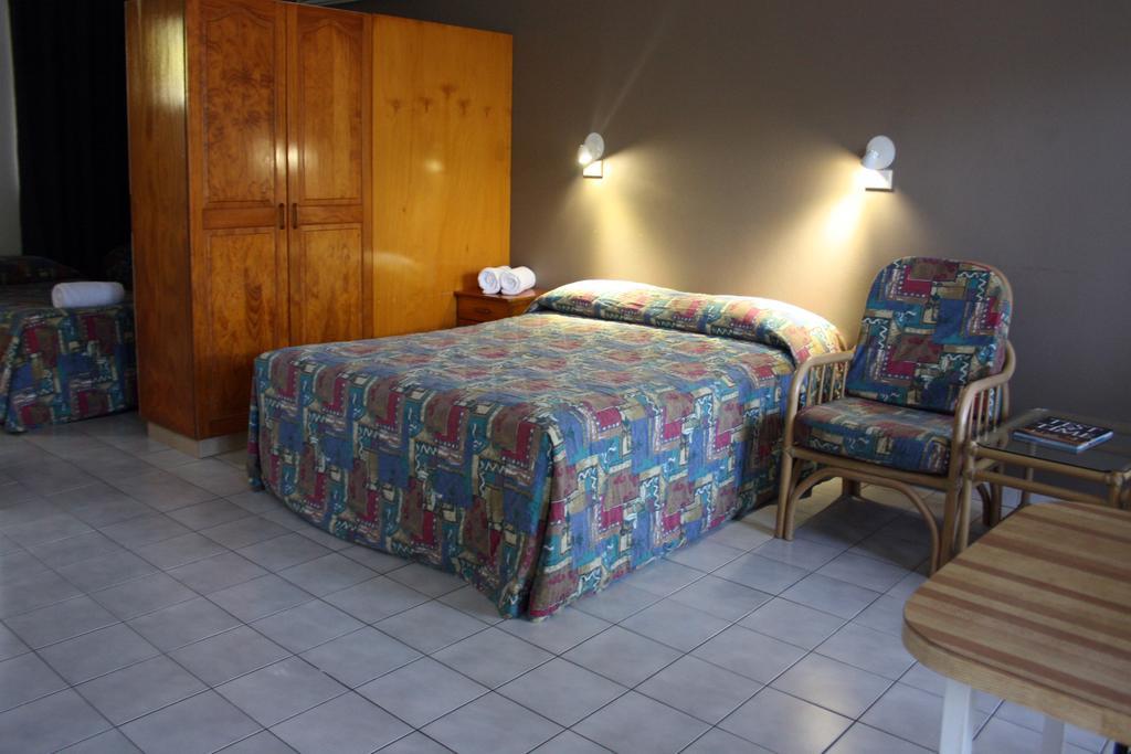 Tropical Gardens Motel