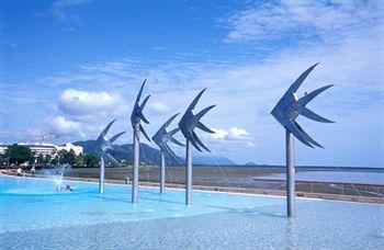 Plaza Khách sạn 3*