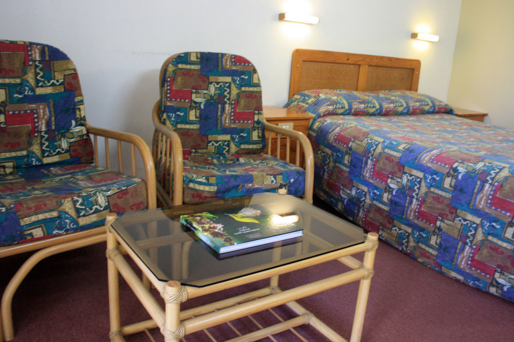 Motel Tropical Gardens 3*