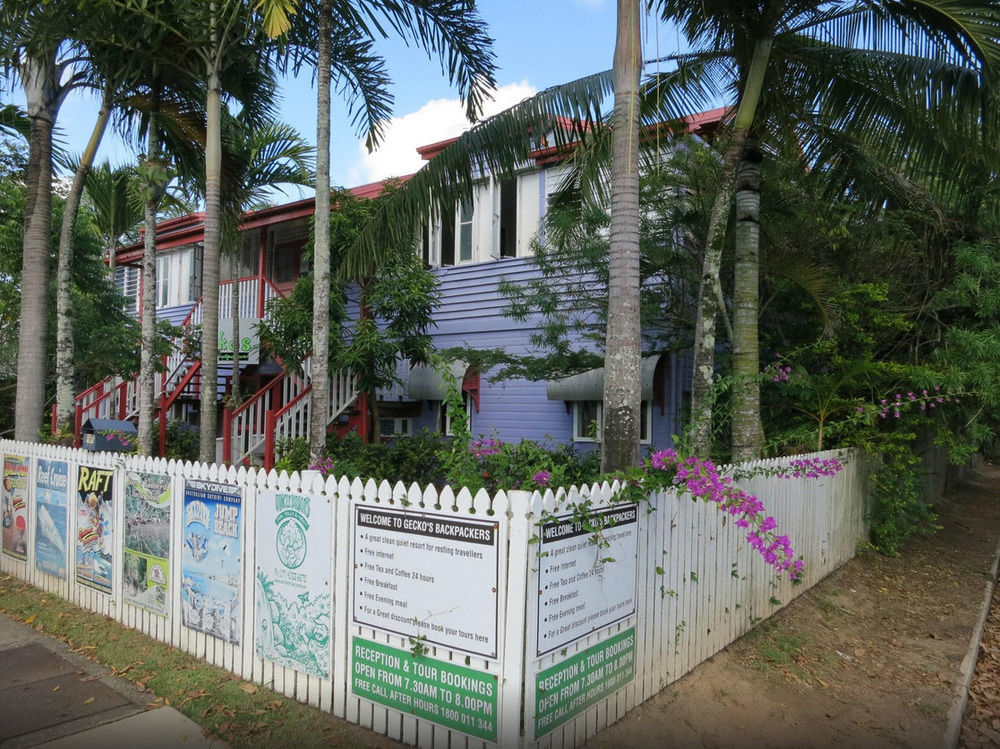 Travellers Paradise Hostel