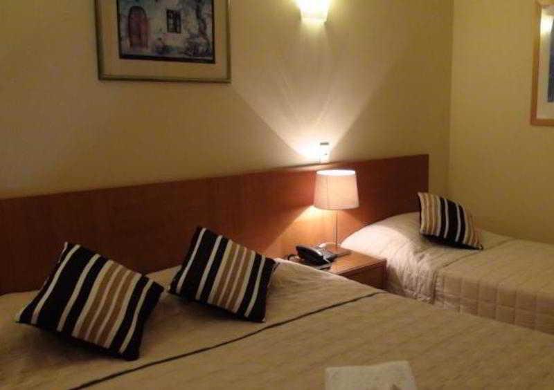 Crystal Garden & Restaurant Hotel Cairns