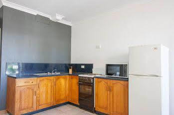 Tropical Gardens Motel 3*