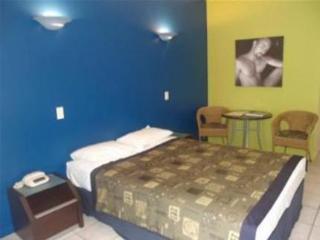 Hotel Crystal Garden & Restaurant 3*