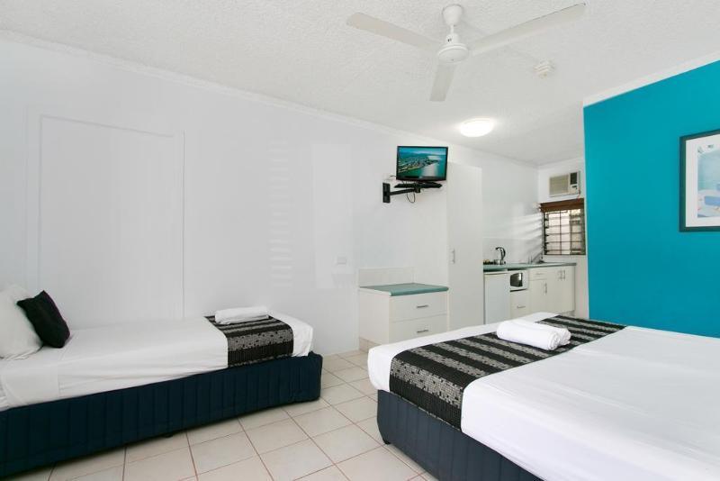 High Chaparral 3* Cairns