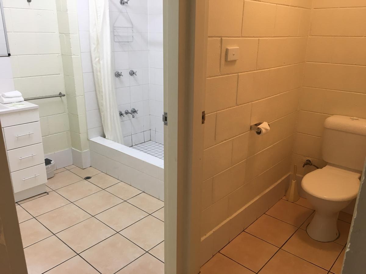 Oasis Aparthotel 3*