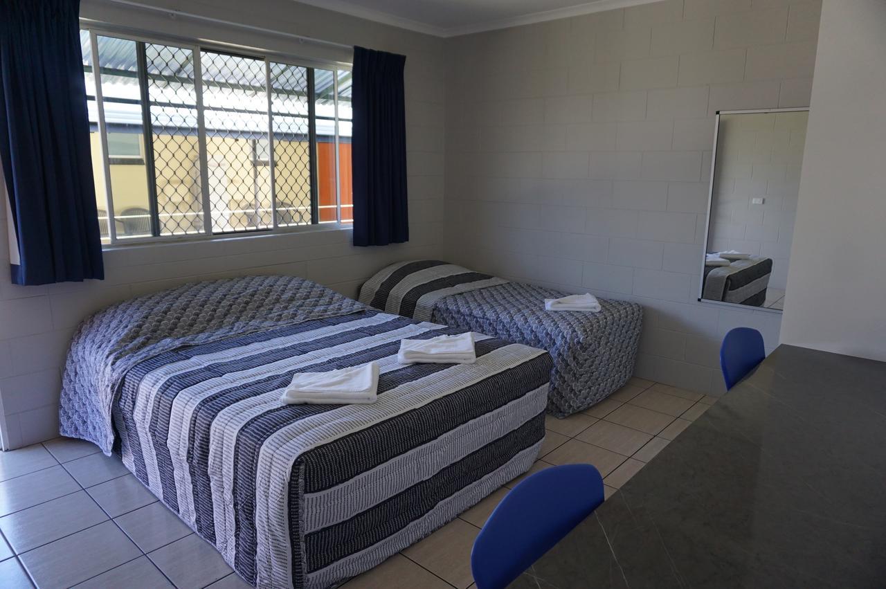 Yal - That Makes A Difference Motel Cairns