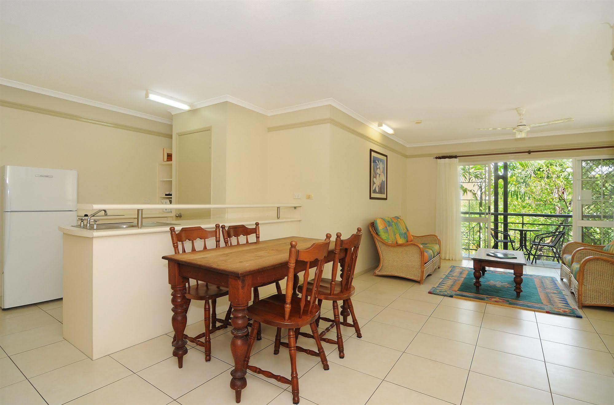 Queenslander & Cairns