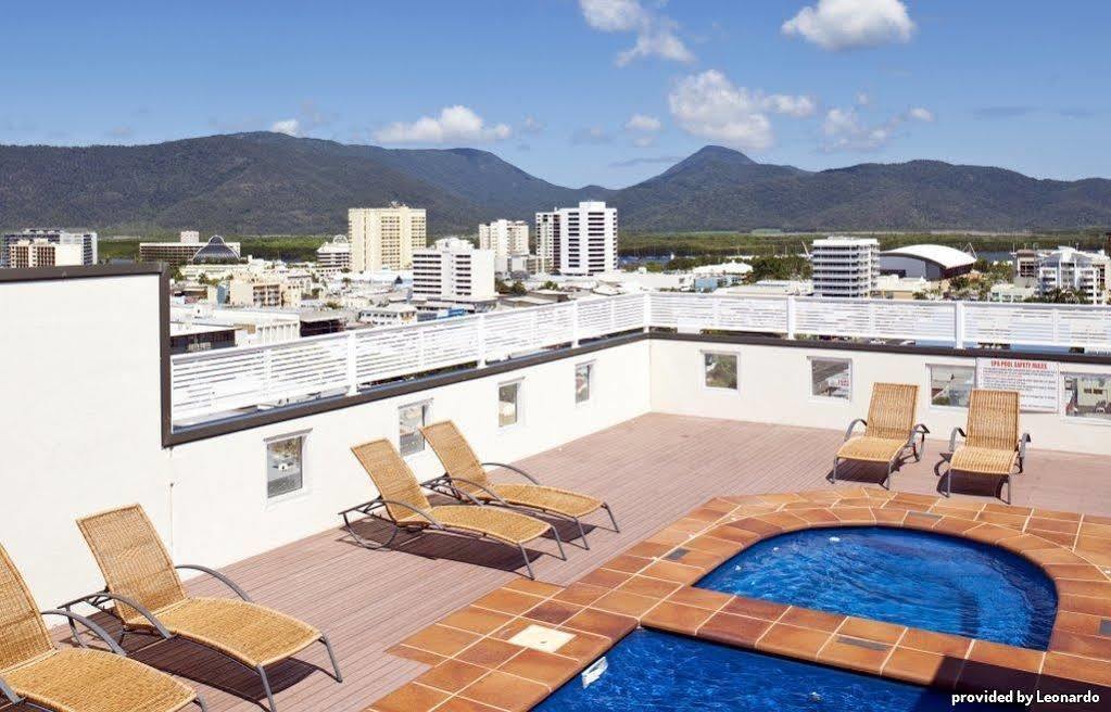 Plaza Official Aparthotel