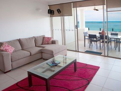 Waters Edge Aparthotel Cairns