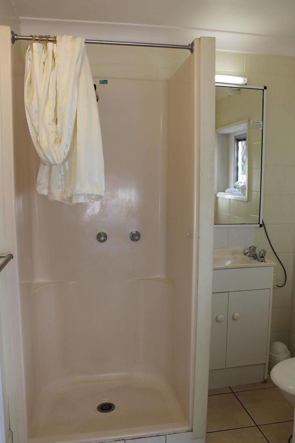 Oasis Aparthotel Cairns