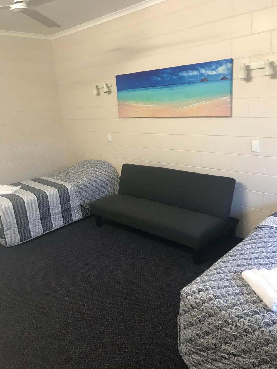 Yal - That Makes A Difference Motel