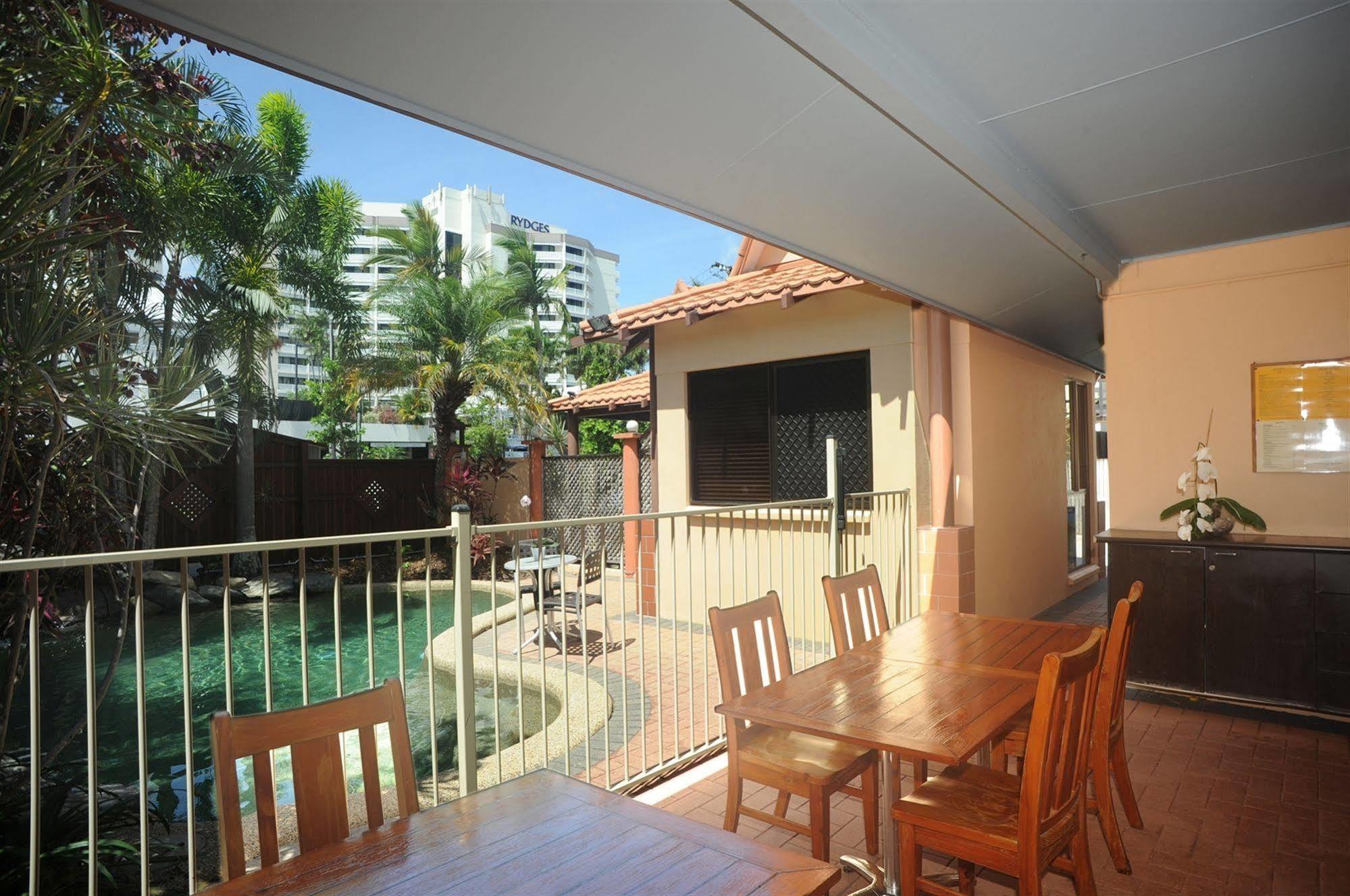 The Balinese Motel 3*
