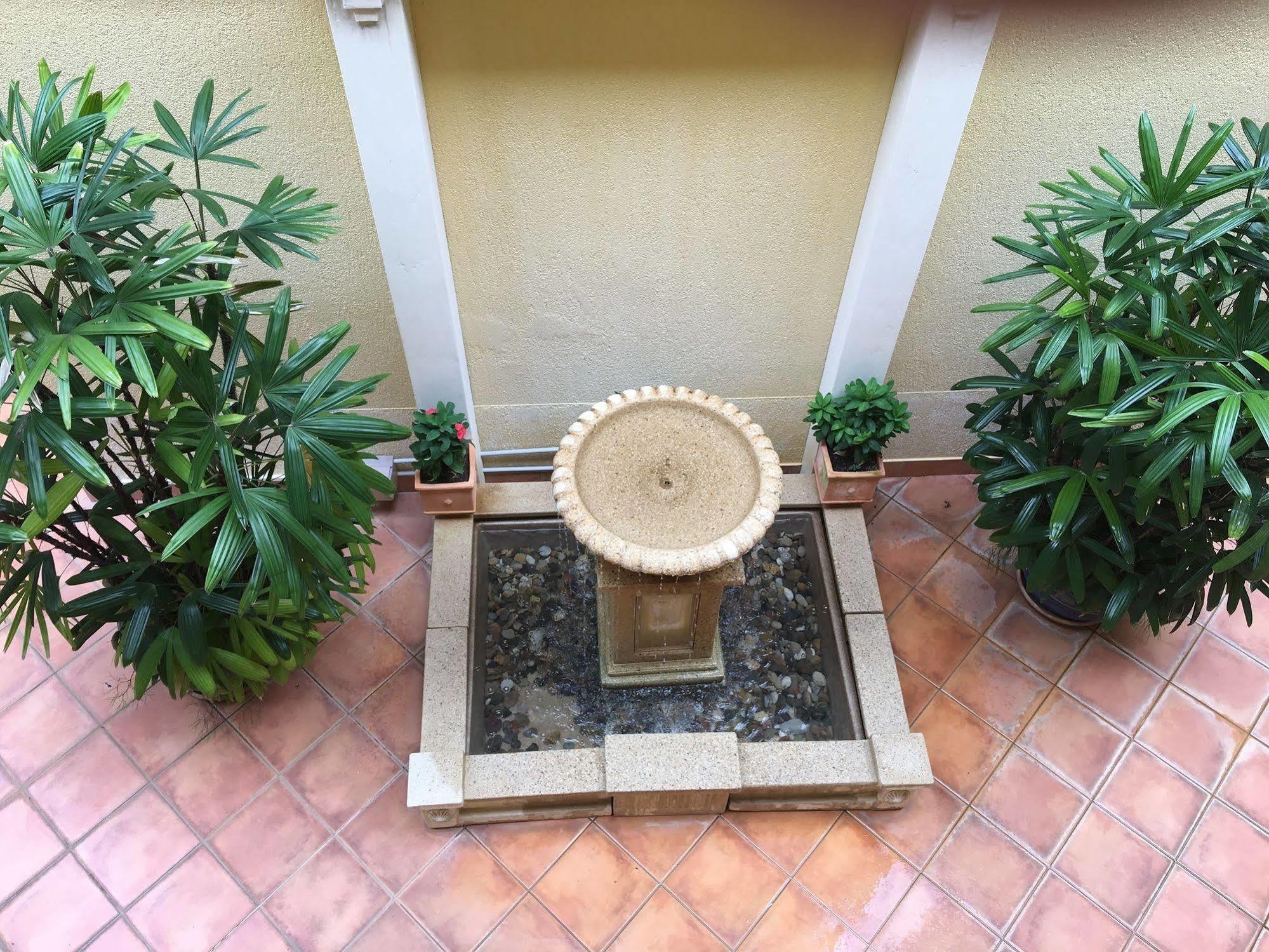 Il Palazzo Aparthotel Cairns