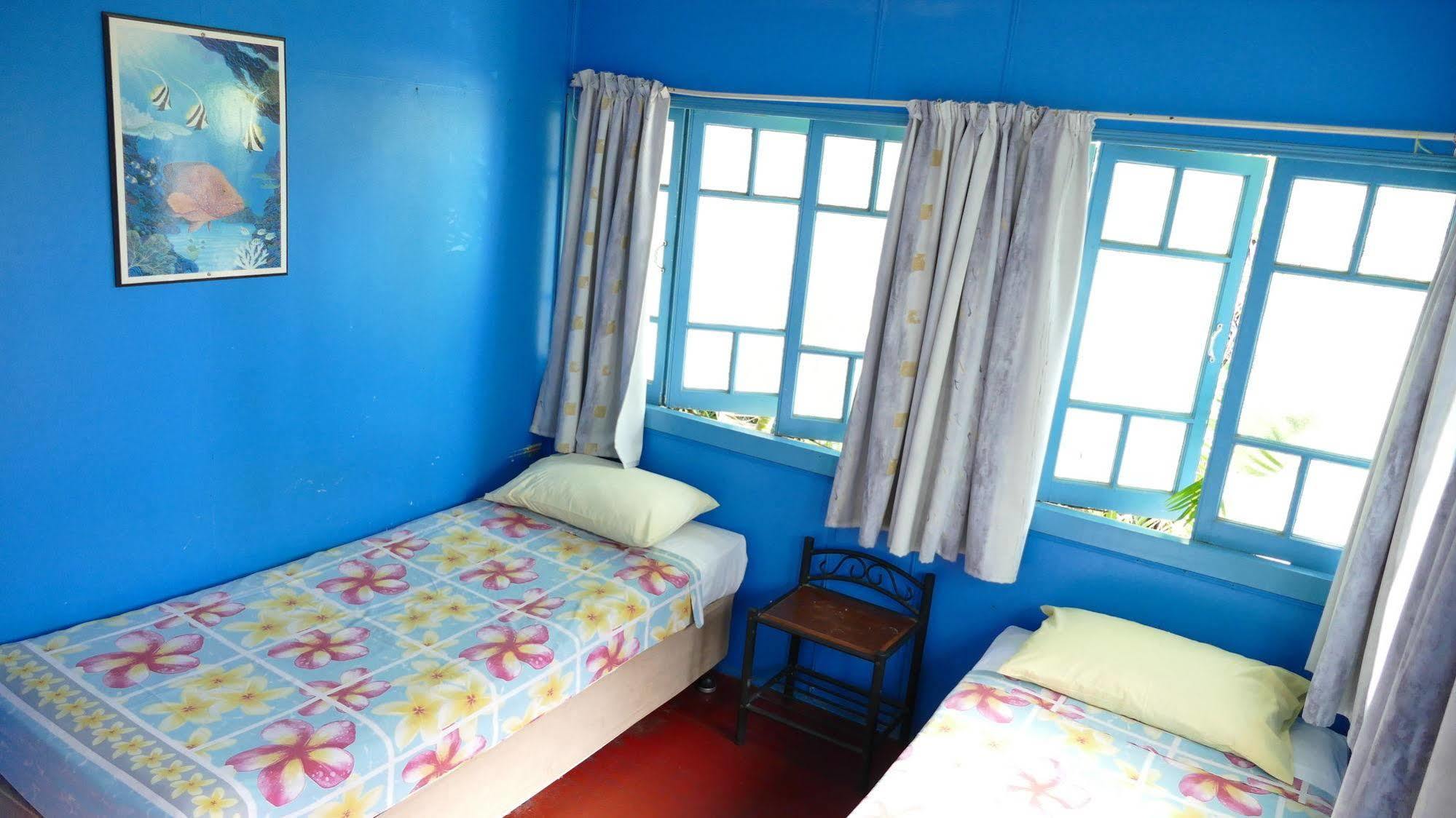 Why Not Backpackers Hostel Cairns