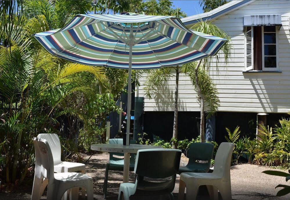 Hostel Travellers Paradise *