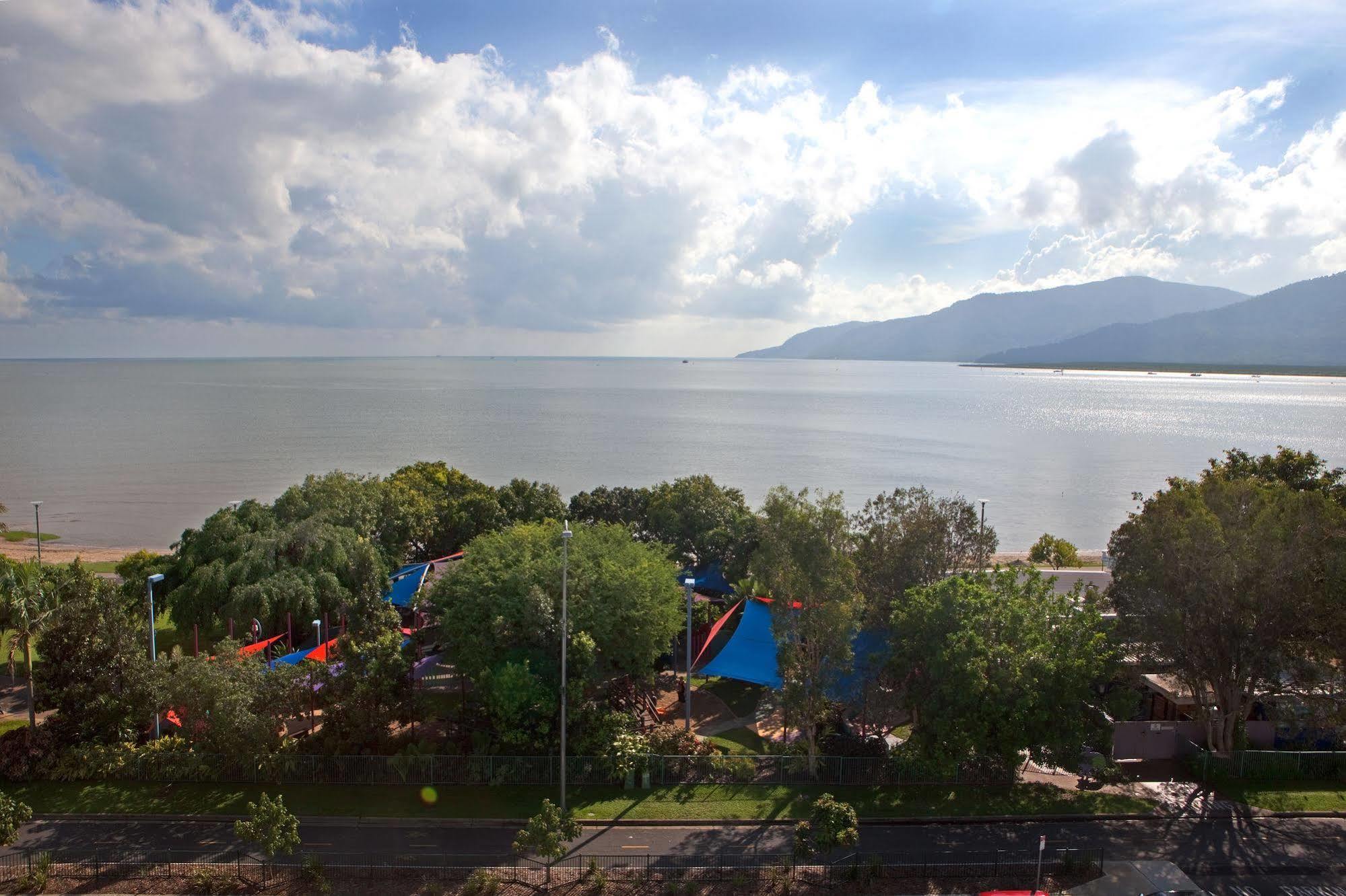 Aparthotel Waters Edge