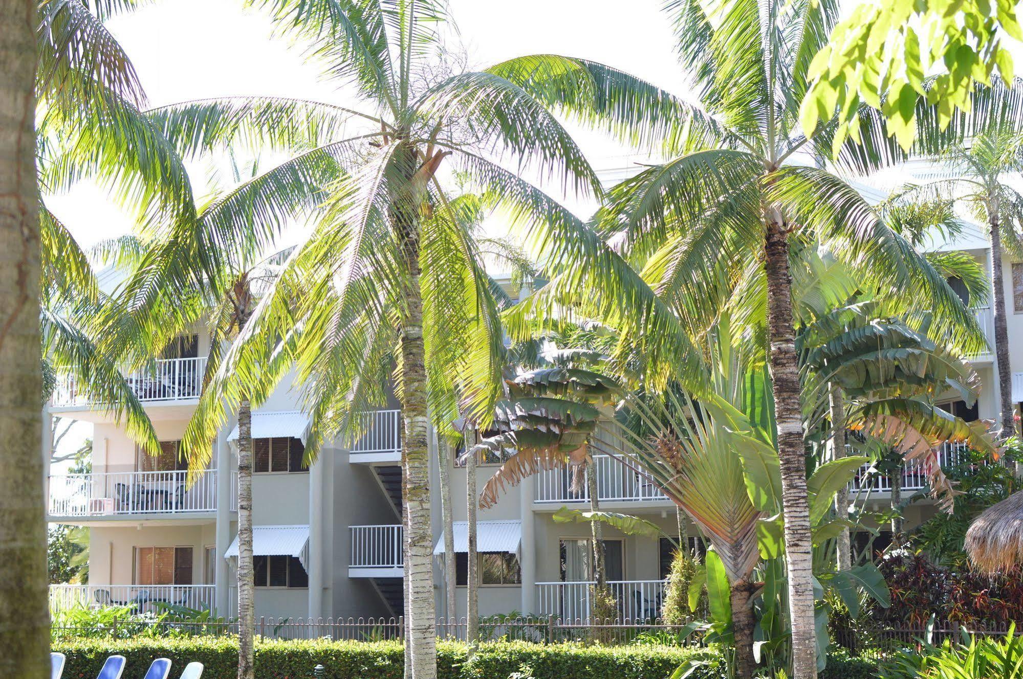 Cairns Beach Resort 4*
