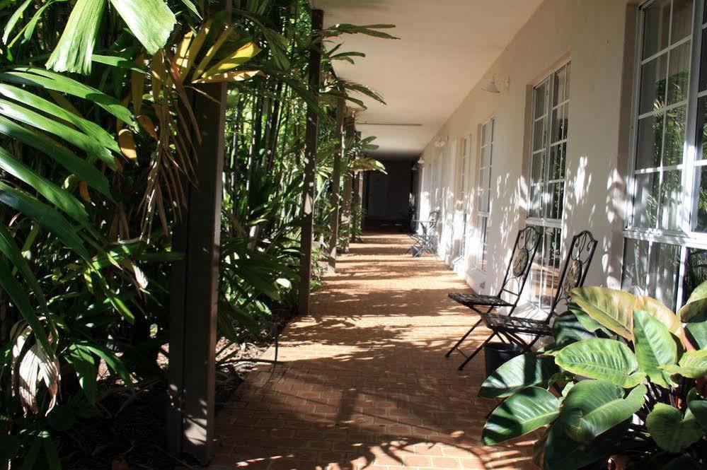 Tropical Gardens Motel