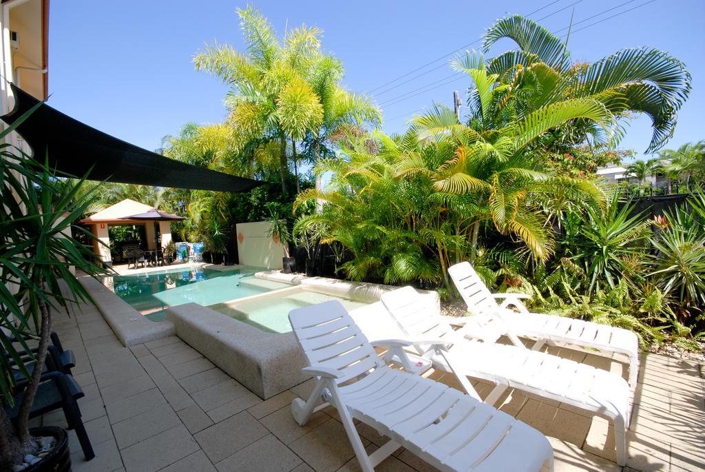 Plaza Aparthotel 4*