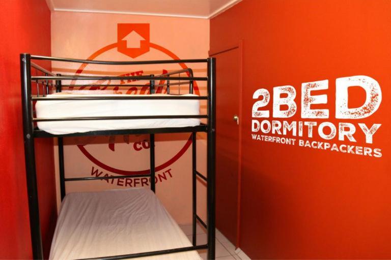 Waterfront Backpackers Hostel